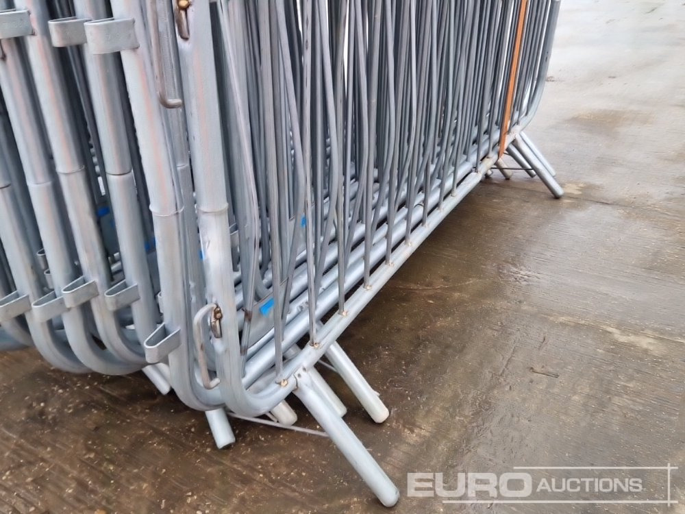 Equipo de construcción Bundle of Metal Pedestrian Safety Barriers (2 of): foto 13