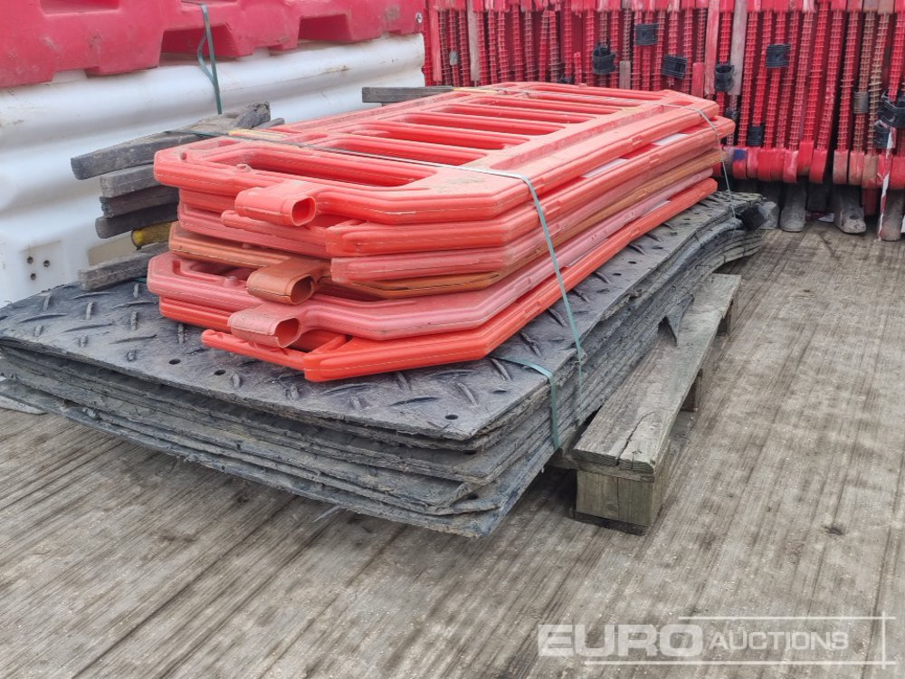 Equipo de construcción Bundle of Plastic Pedestrian Safety Barrier (5 of), Bundle of Metal Pedestrian Barrier (3 of), Bundle of Water Filled Barrier (3 of), Bundle of Plastic Mats: foto 14